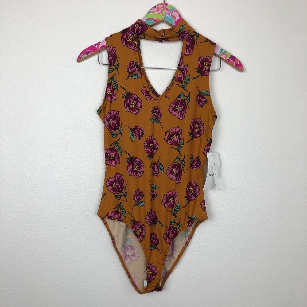 NWT Trendyland bodysuit size M // 0809